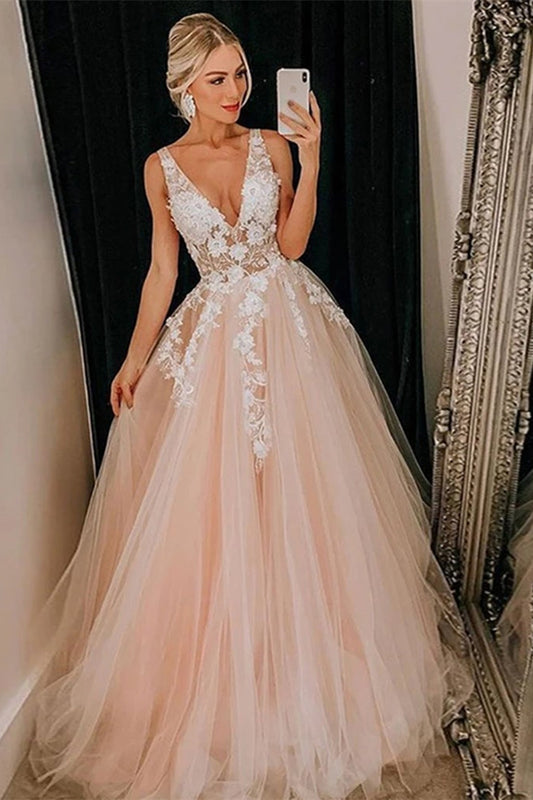 Sleeveless Tulle Evening V-Neck Dress