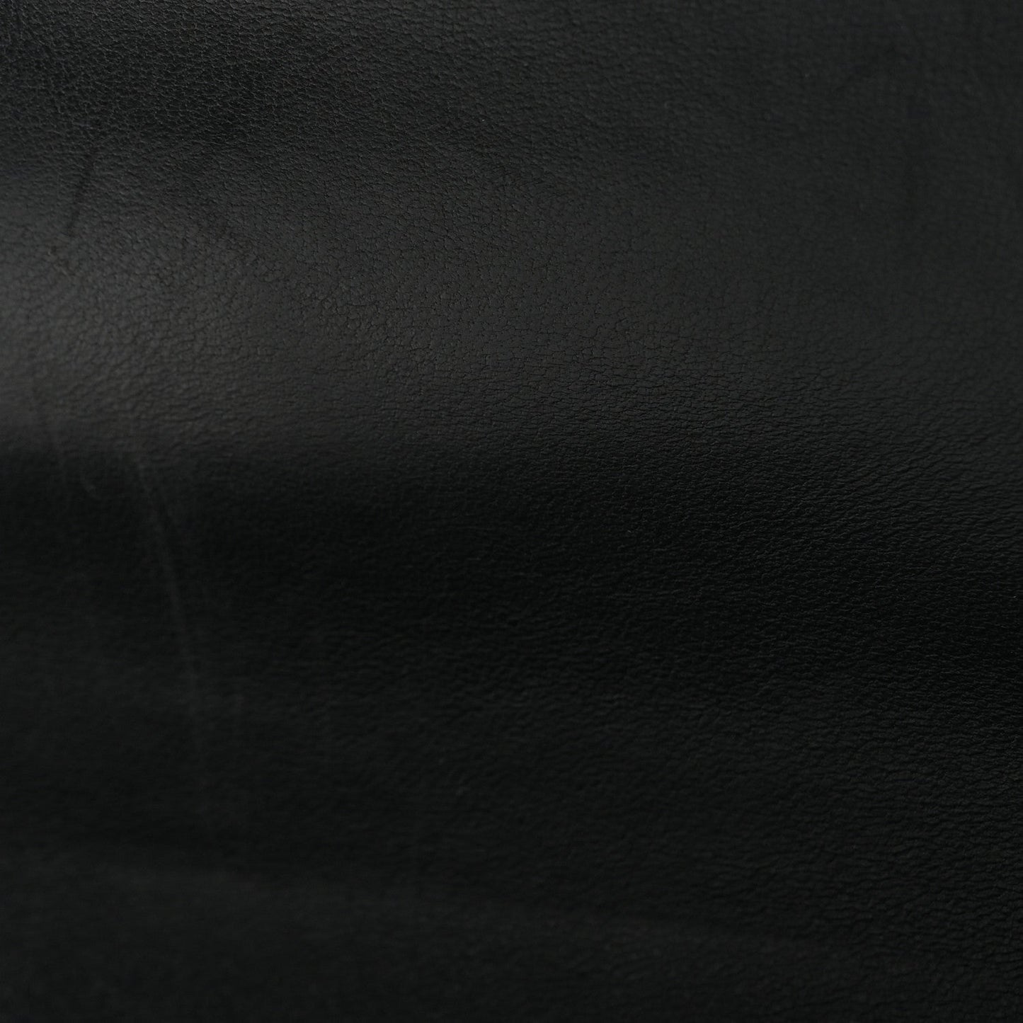 Lambskin Vertical Quilt Jumbo Single Flap Black