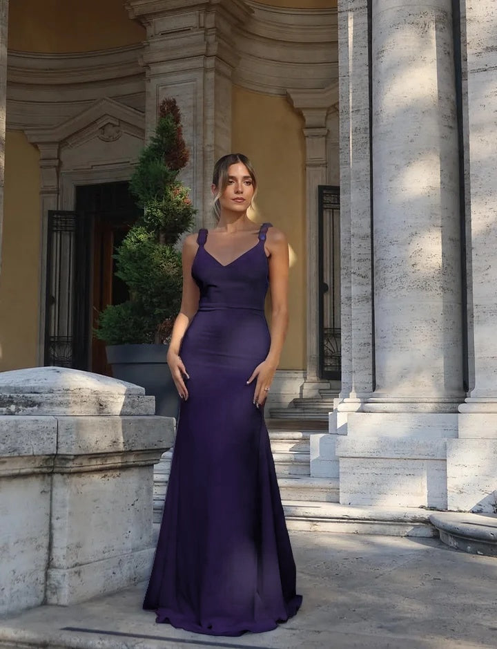 Fitted White Spaghetti-Straps V-Neck Backless Beaded Evening Dress