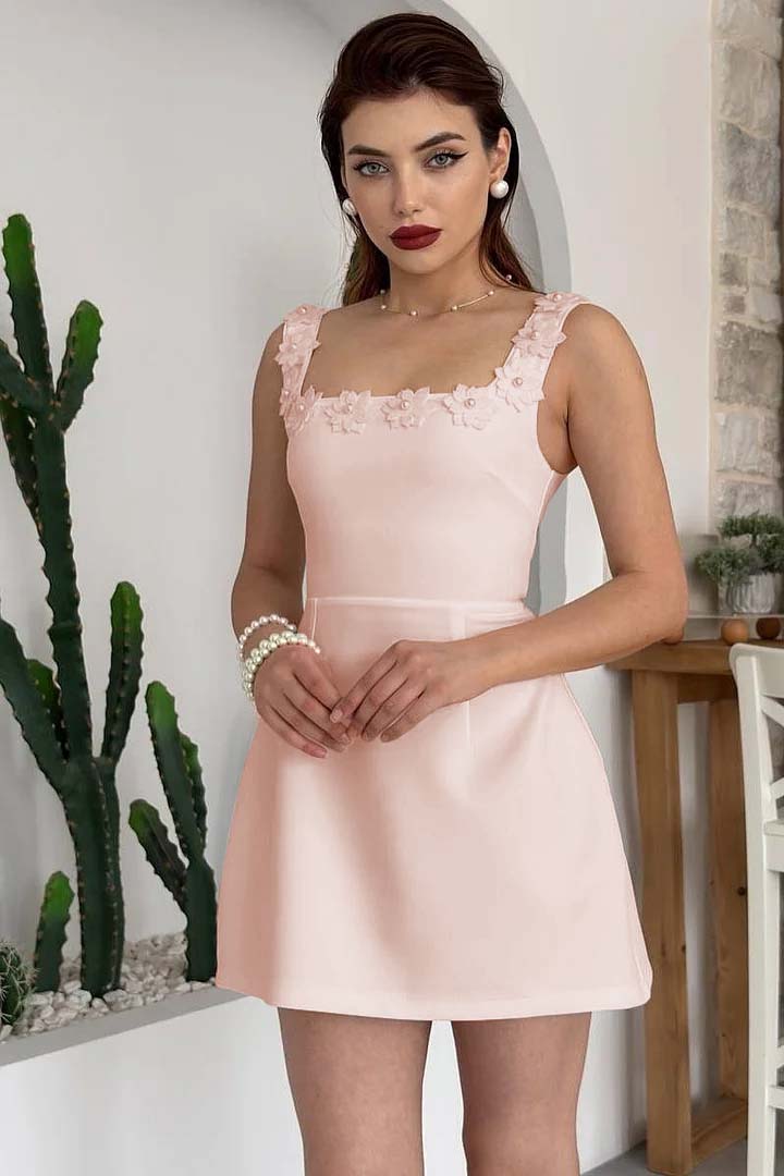 Chic White Satin Pearl Beaded Sleeveless Floral Applique Short Prom Dress