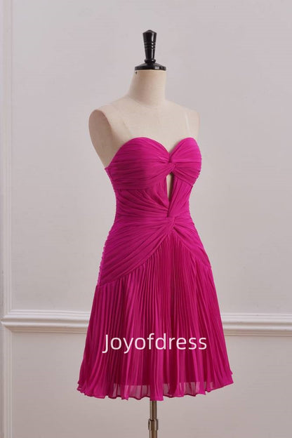 A-Line Sweetheart Strapless Pleated Homecoming Dress