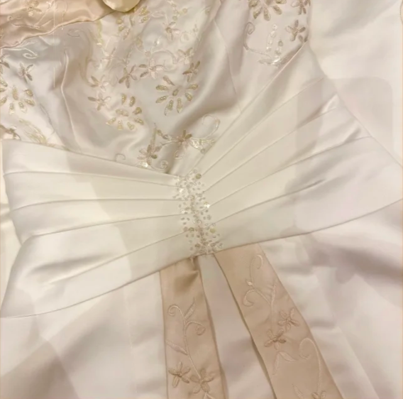 Fashion Strapless Satin Embroidery Beaded Mermaid Party Dress Evening Gown Ivory Long Wedding Guest Dress D2049