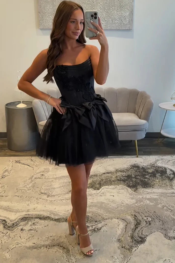 Bateau Strapless Two Tone A-Line Empire Homecoming Dress With Bow