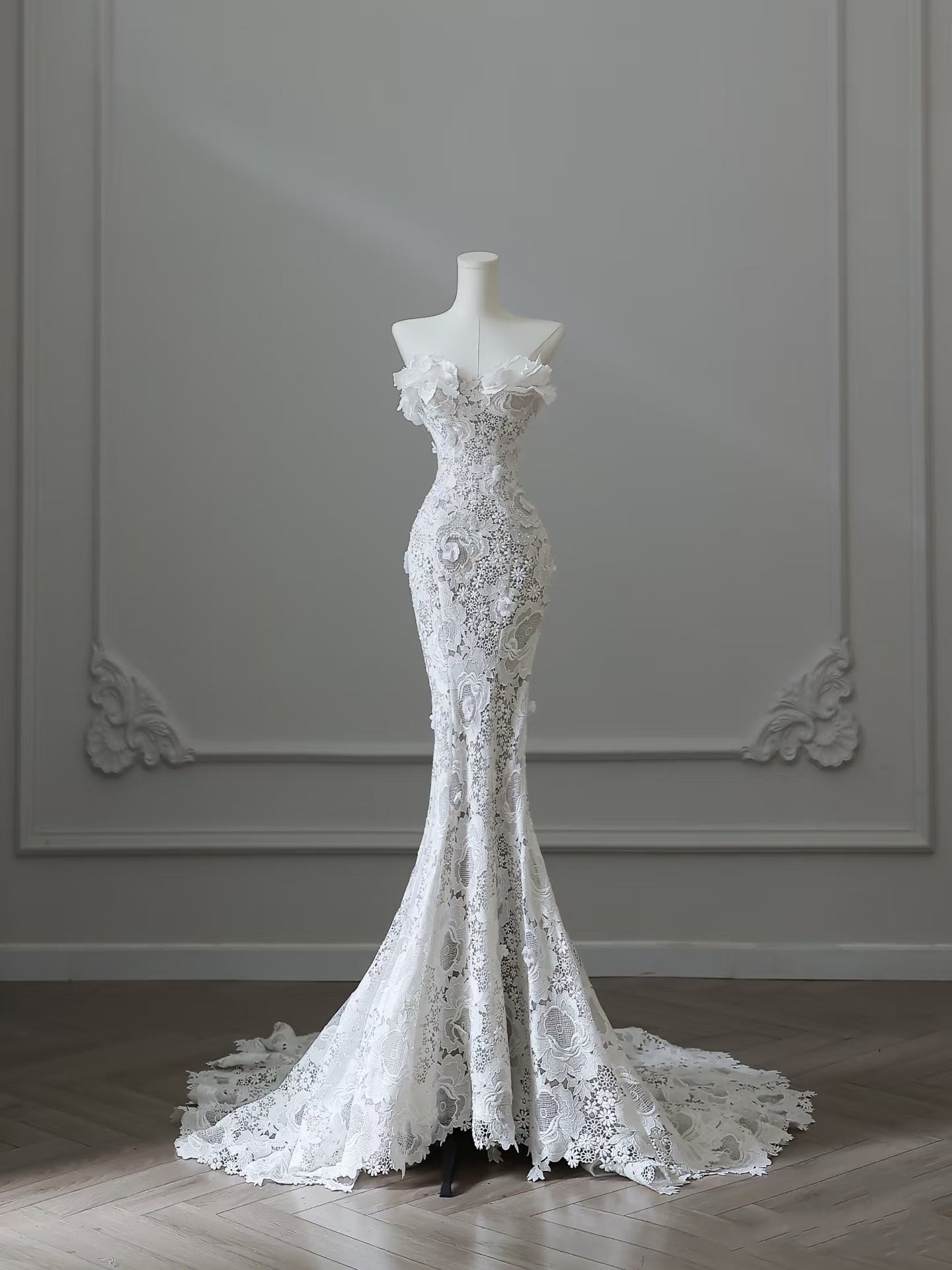 Princess Mermaid Strapless White Lace Long Wedding Dresses Brides Dress S3838