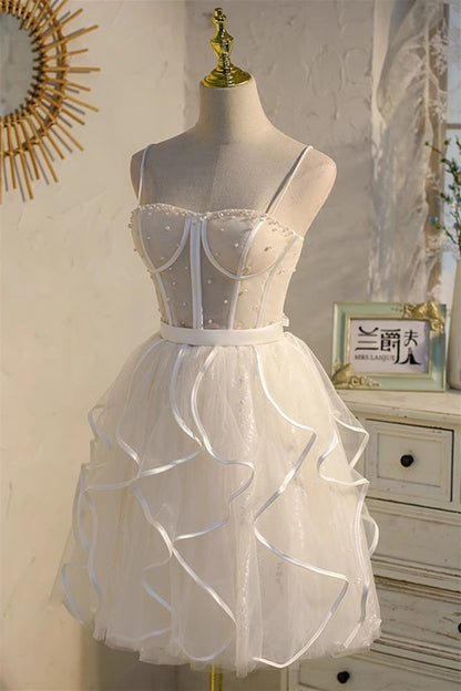 Champagne Spaghetti Straps Beading Tulle Princess Homecoming Dresses