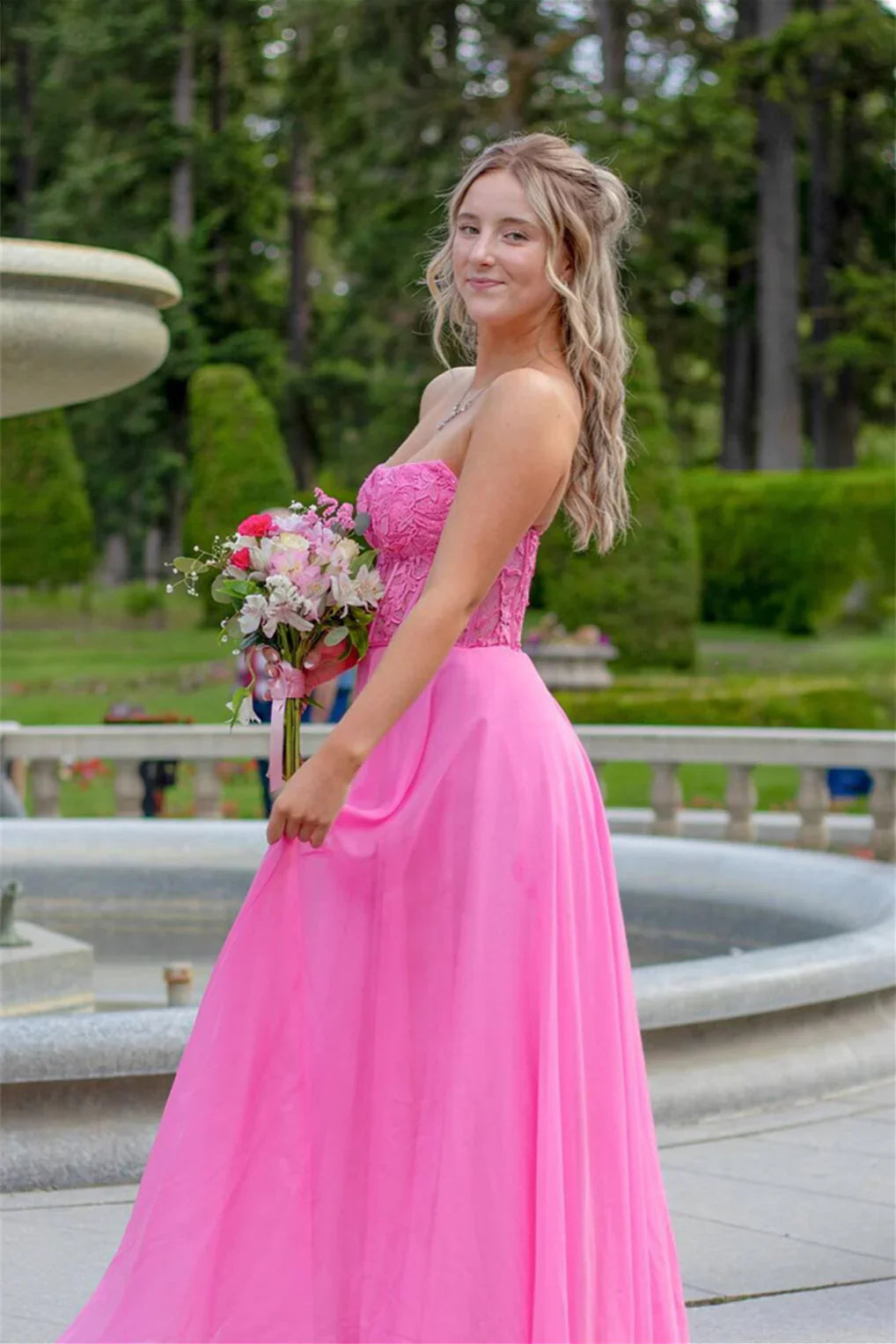 Chiffon A-Line Square Strapless Appliques Party Prom Dress