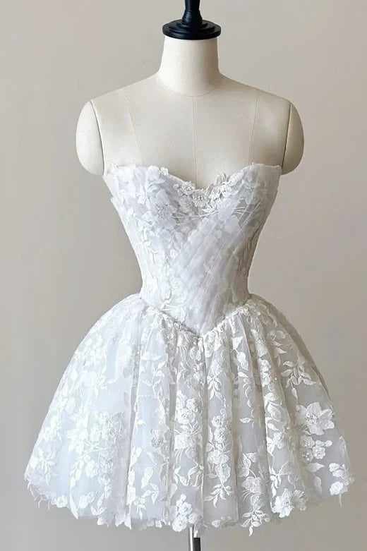 Cute Lace A-Line Empire Sweetheart Strapless Homecoming Dress