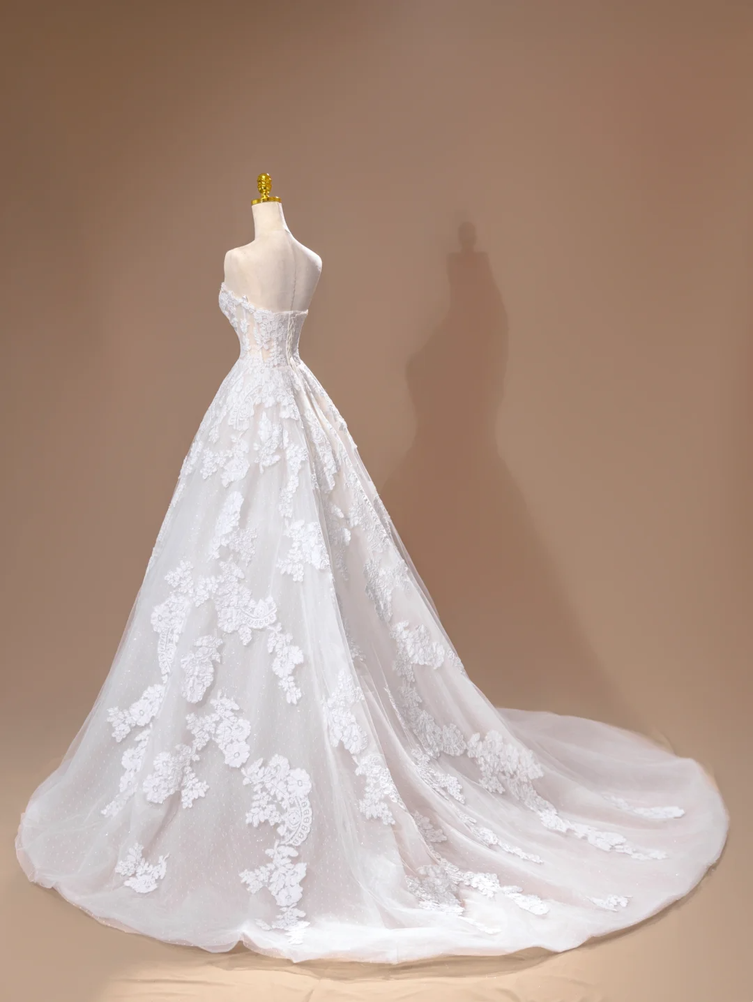 Princess Bridal Dress Ball Gown Sweetheart Lace White Wedding Dress With Appliques Wedding Dresses Modest Wedding Gowns DH1762