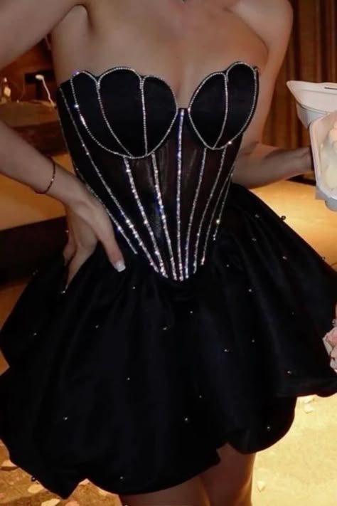 Cute Ball Gown Sweetheart Black Satin Formal 8th Grade Homecoming Dresses Middle School Short Cocktail Gowns Graduation Dress Hoco Outfits DH1897