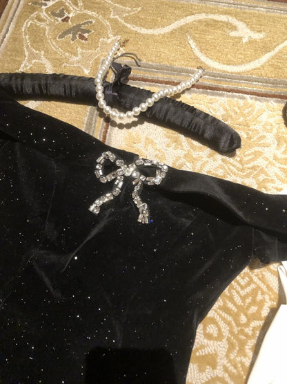 Sexy Ball Gown Off The Shoulder Black Velvet Short Formal 8th Grade Homecoming Dresses Summer Middle School Hoco Dress 6th Grade Graduation Outfits DH2098