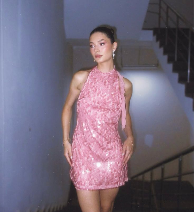 Modest Sheath High Neck Pink Sequin Short Formal Homecoming Dress Middle School Short 18th Birthday Outfits Graduation Dress Cocktail Dresses DH2253