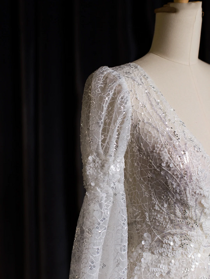 Vintage Wedding Dress A line V Neck White Long Sleeves Sequin Long Wedding Dresses Bridal Gowns Brides Gown DH402