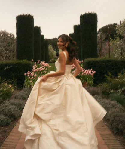 Unique Wedding Dress Ball Gown Square Neck Satin Long Wedding Dresses Bridal Gowns Elegant Brides Gown DH723