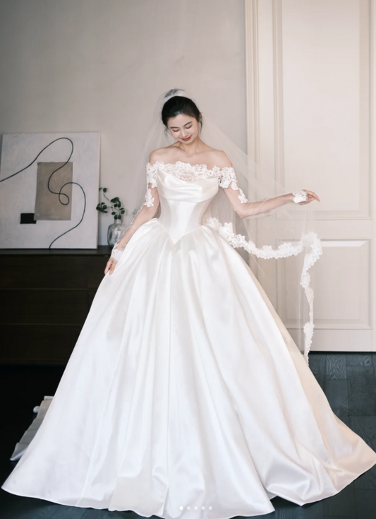 Timeless Strapless Ball Gown Satin Wedding Dress, White Bridal Gowns DP03050