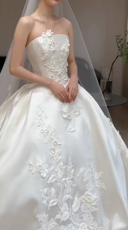 Luxury Strapless A-Line Long Wedding Dresses Satin White Bridal Gowns Sleeveless Bridal Dresses DP04189