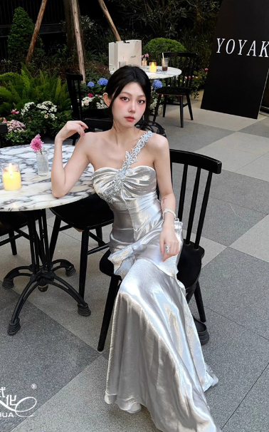 Chic One-shoulder Mermaid Silver Prom Dresses Satin Sleeveless Long Evening Dresses   DP04198