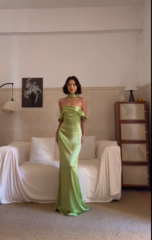 Green Sexy Sheath Long Prom Dresses Satin Off-shoulder Evening Dresses Sleeveless Christmas Dresses DP04386