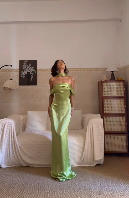 Green Sexy Sheath Long Prom Dresses Satin Off-shoulder Evening Dresses Sleeveless Christmas Dresses DP04386