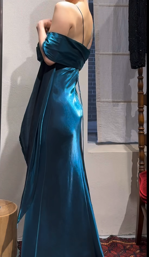 Sexy Sheath Teal Long Prom Dresses Satin Spaghetti Straps Evening Dresses Sleeveless Birthday Dresses DP04513