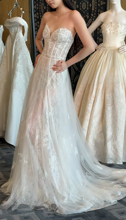 Timeless A-Line Tulle Long Wedding Dresses Applique White Bridal Dresses Sleeveless Bridal Gowns DP04520