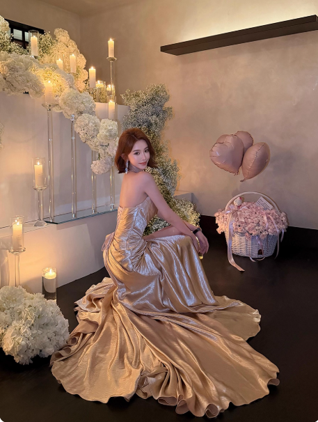 Chic Champagne Sheath Long Prom Dresses Satin Strapless Evening Dresses Sleeveless Birthday Dresses DP04528