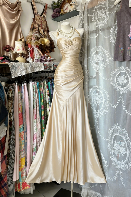 Sexy Sheath Evening Dresses Halter Light Champagne Long Prom Dresses Satin Sleeveless Party Dresses DP04565