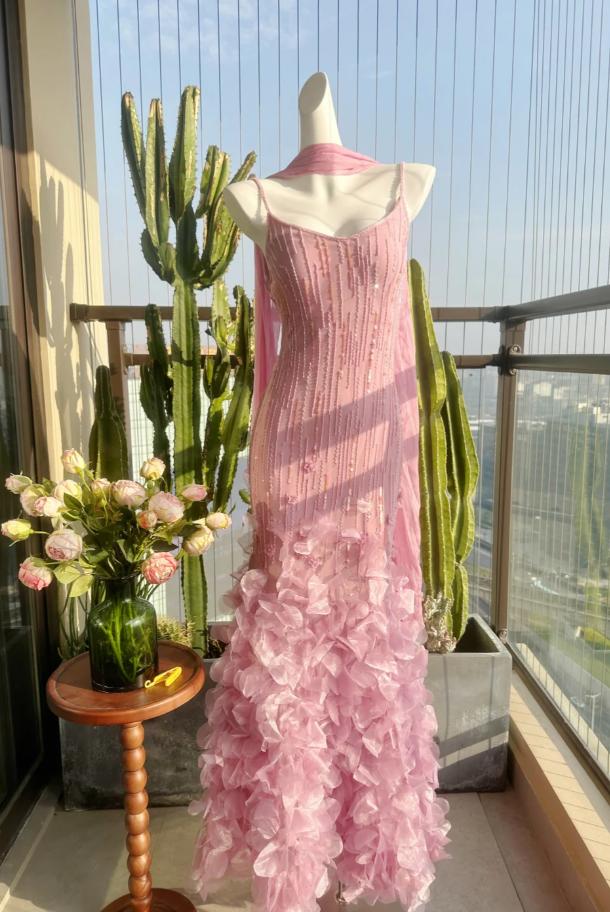 Gorgeous Pink Long Prom Dresses Spaghetti Straps Sheath Birthday Dresses Beaded Chiffon Sleeveless Evening Gowns DP04736