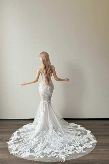 Gorgeous Mermaid Long Wedding Dress Applique Tulle White Bridal Dress Beaded Sleeveless Bridal Gown DP04822