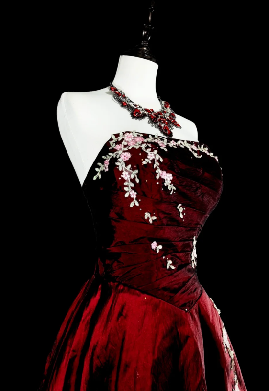 Chic A-Line Burgundy Long Prom Dress Satin Applique Strapless Evening Dress Sleevless Birthday Dress DP04835