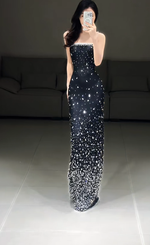 Chic Sheath Black Long Prom Dress Rhinstones Satin Spaghetti Straps Evening Dress Sleeveless Birthday Dress DP04851