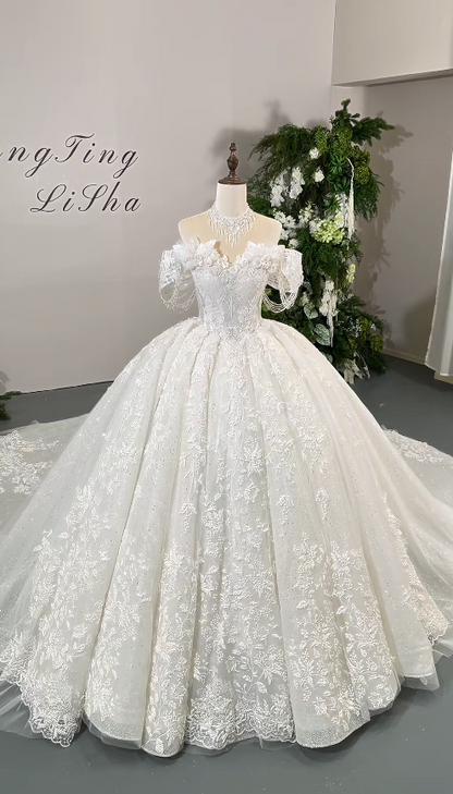 Timeless White Wedding Dress A-Line Off-shoulder Bridal Dress Tulle Applique Beaded Bridal Gown DP05054