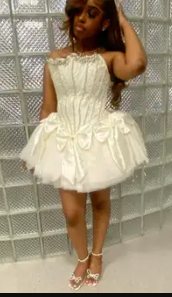Sexy Ball Gown Strapless White Tulle Short Summer Birthday Dress Hoco Dress Birthday Outfit 18th Birthday Mini Party Dresses DP1047 – Daisda