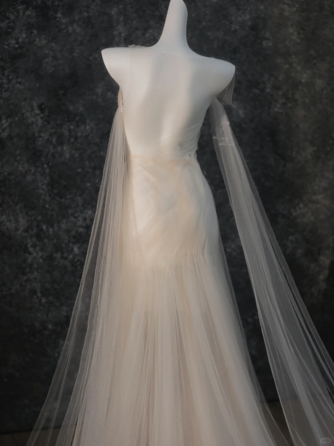 Vintage Bridal Gown Mermaid Strapless White Tulle Long Sleeves Wedding Dresses Minimalist Bridal Gowns DP1207