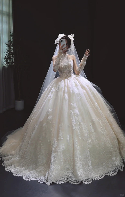 Modest White Ball Gown Wedding Dress Halter Tulle Applique Bridal Gowns DP2870