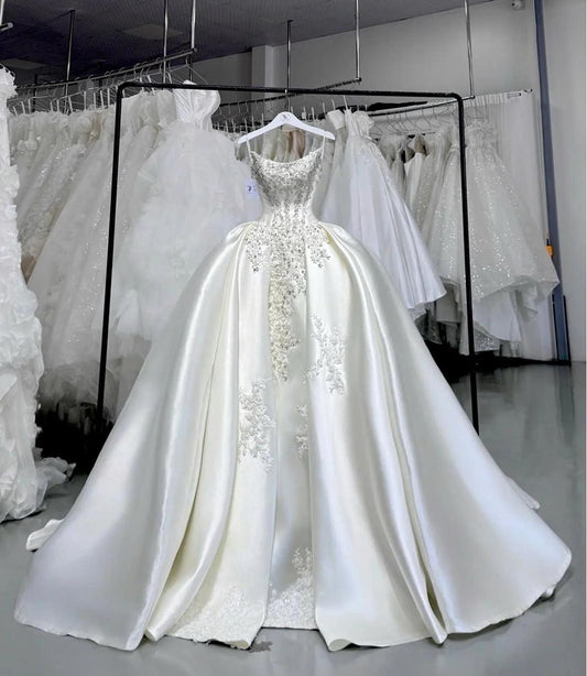 Modest Strapless Luxury Wedding Dresses White Ball Gown Beaded Applique Sleeveless Bridal Gowns DP2984