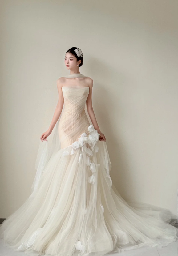 Modest Mermaid Tulle Wedding Dress, Spaghetti Straps Bridal Gowns DP3114