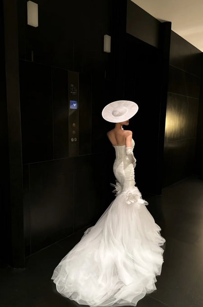 Elegant Strapless Mermaid Wedding Dresses Sleeveless Tulle White Bridal Gowns DP3347