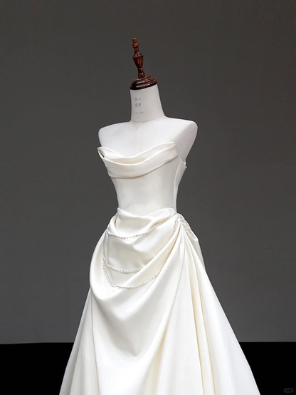 Unique Bridal Gown Ball Gown Strapless White Satin Sleeveless Wedding Dresses Bridal Gowns DP657