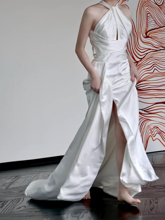 Unique Bridal Gown A Line Halter White Satin Wedding Dresses Bridal Gowns DP662