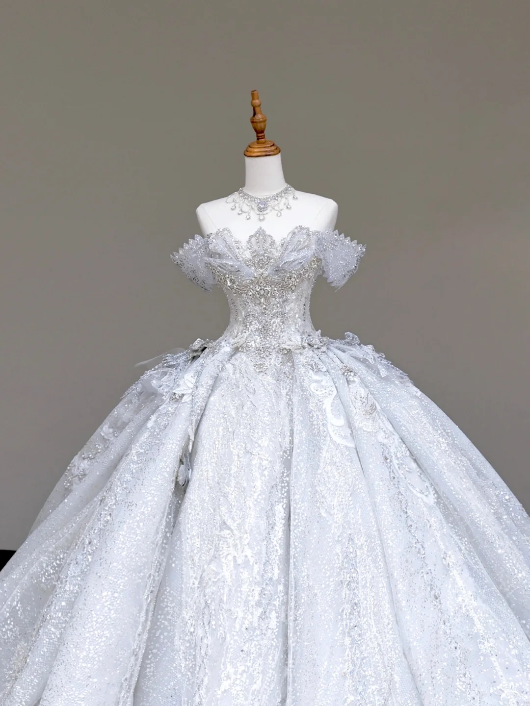 Classy Elegant Ball Gown Off The Shoulder Sequin White Short Sleeves Wedding Dress Brides Dress DP702