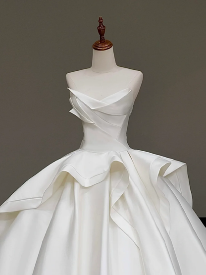 Timeless Bridal Gown Ball Gown Sweetheart White Satin Wedding Dresses Bridal Gowns DP838