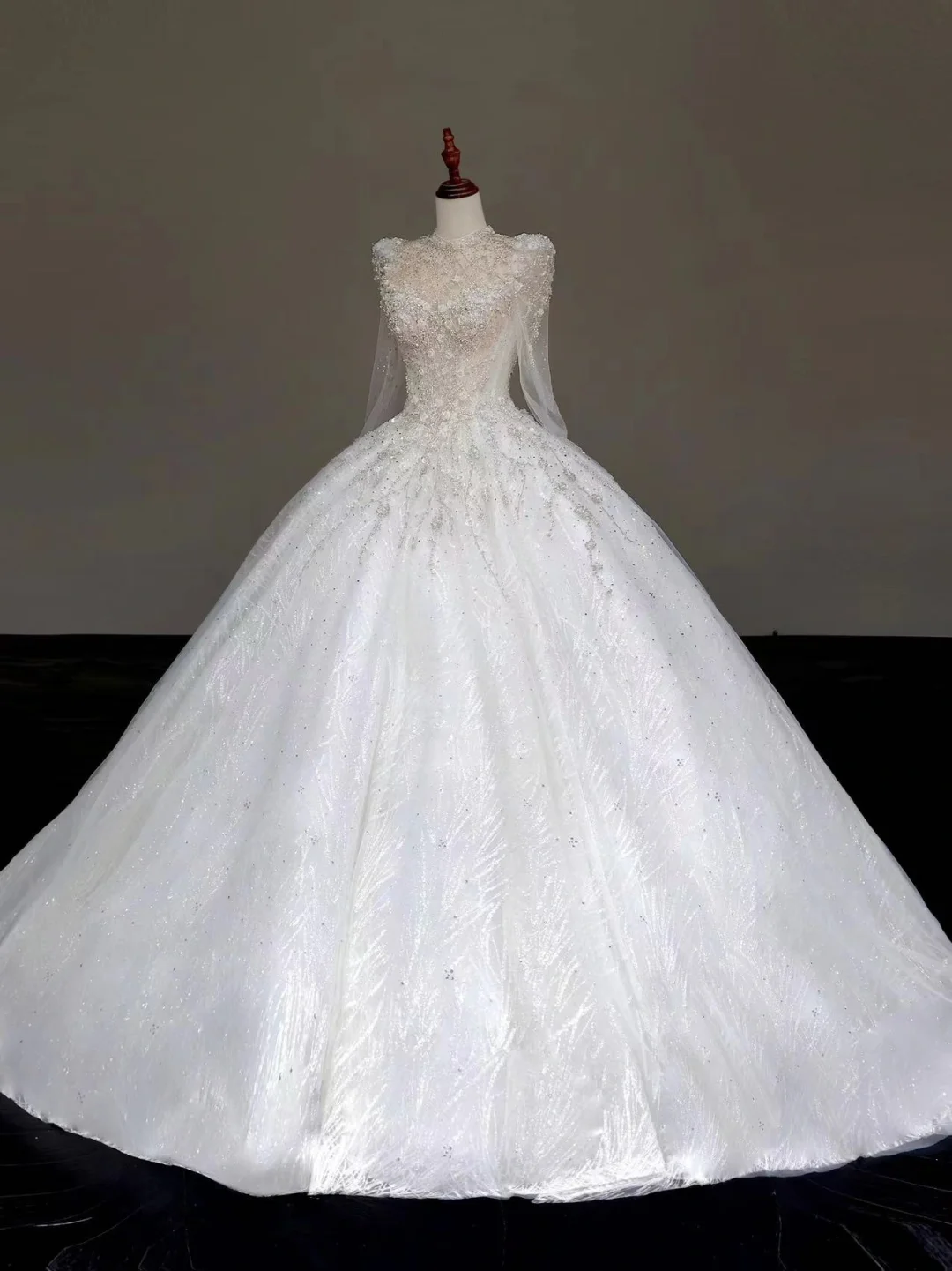 Princess Bridal Gown Ball Gown High Neckline White Sequin Beads Wedding Dresses Winter Bridal Gowns DP847