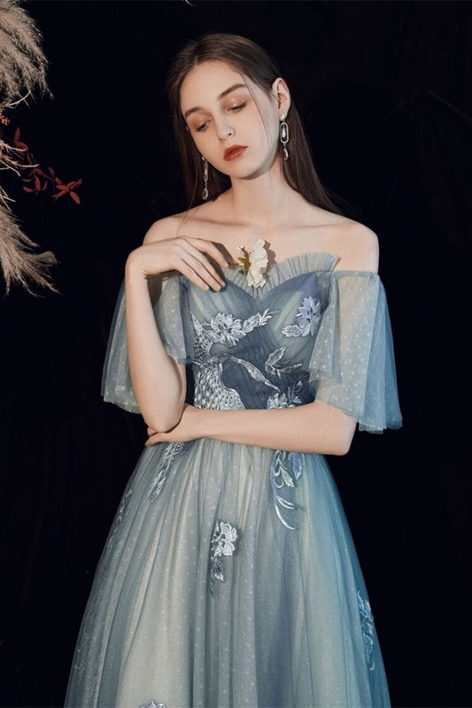 Bell Sleeves Tulle A-Line Appliques Empire Party Prom Dress