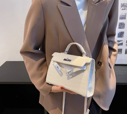 Black bag new style bag women's fashion high-end crocodile pattern crossbody stylish handbag ED0086
