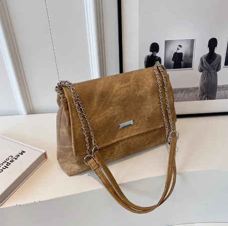 bag women's large capacity autumn and winter new fashion niche chain shoulder messenger bag HZ1024