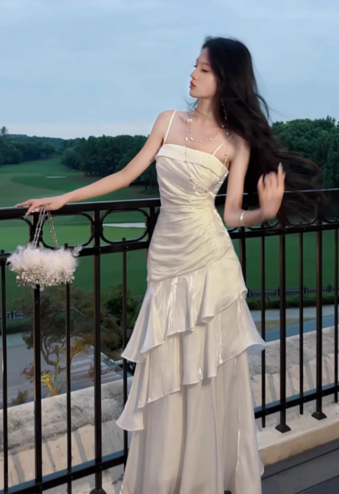 Vintage-Inspired Birthday Party Dresses Under $160_White Ruffled Layered Fairytale Graduation Prom Dresses ED01131