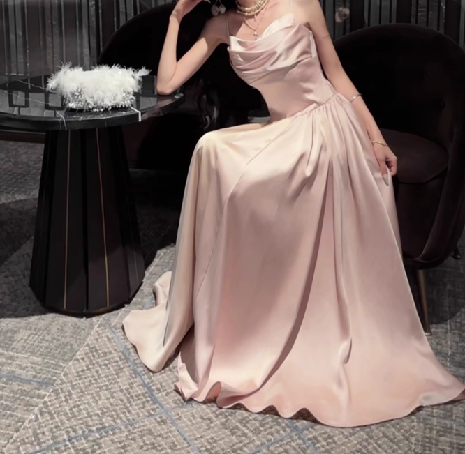 A-line suspender dress high-end temperament dress HZ1024