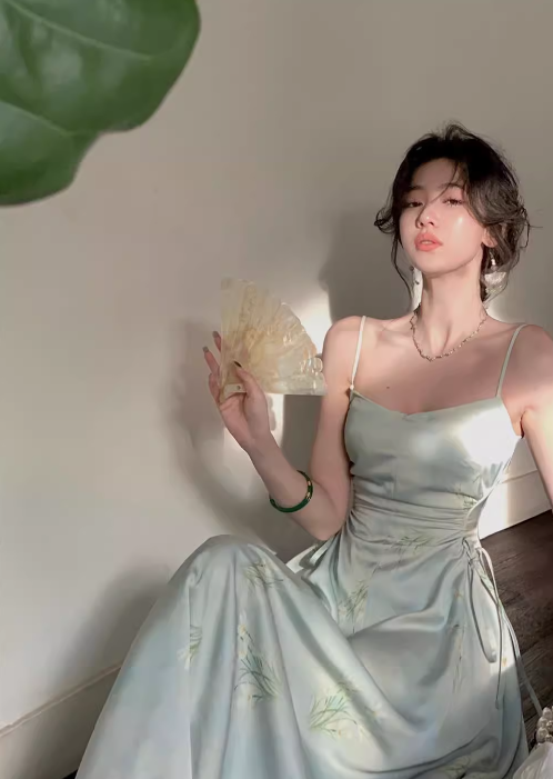 Chinese style suspender satin pleated waist gentle temperament long skirt HZ1024