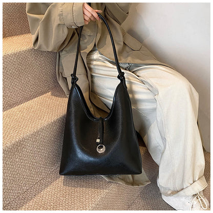 Versatile retro shoulder bag casual bucket bag ED01433