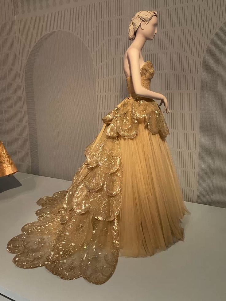 A-line Strapless Tulle Sequined Long Ball Gown HZ1024